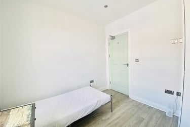 1 bed house, Southwell Road, Hockley, Nottingham, NG11DL - Image 5